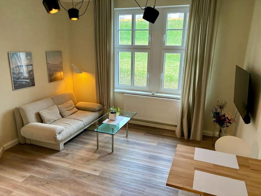 Ferienwohnung Gemuetliches Refugium Am Bahnhof - Perfekt Zum Erkunden Der Saechsischen Schweiz Sebnitz Exterior foto
